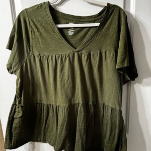 Sonoma Olive Green V-Neck Tiered Short Sleeve Tunic